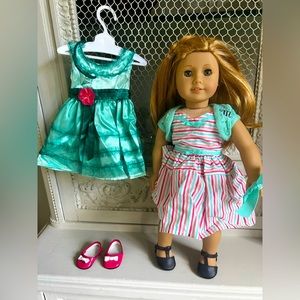 ** maryellen AMERICAN GIRL DOLL **
